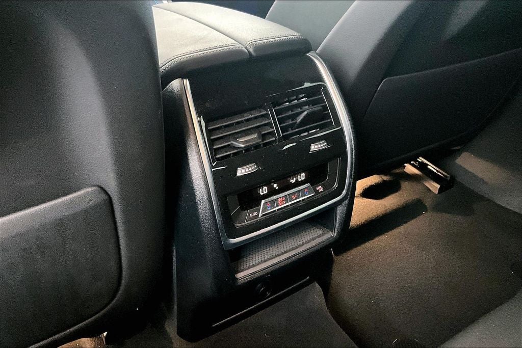 2023 BMW X6 xDrive40i