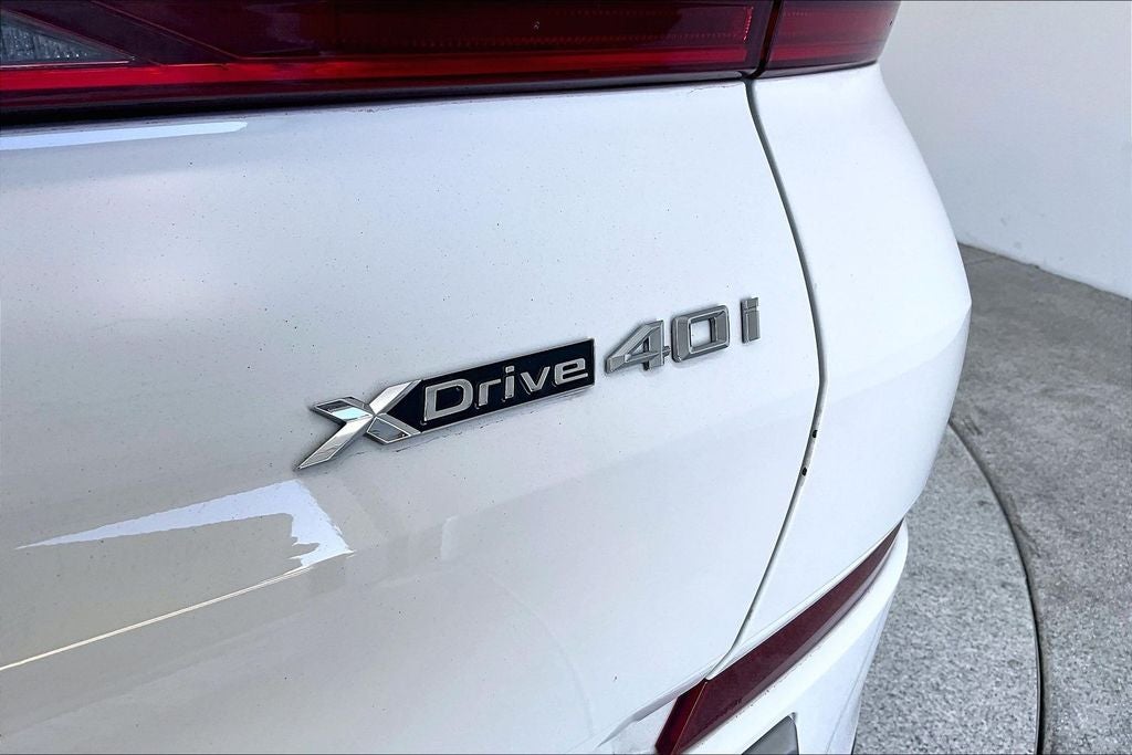 2023 BMW X6 xDrive40i