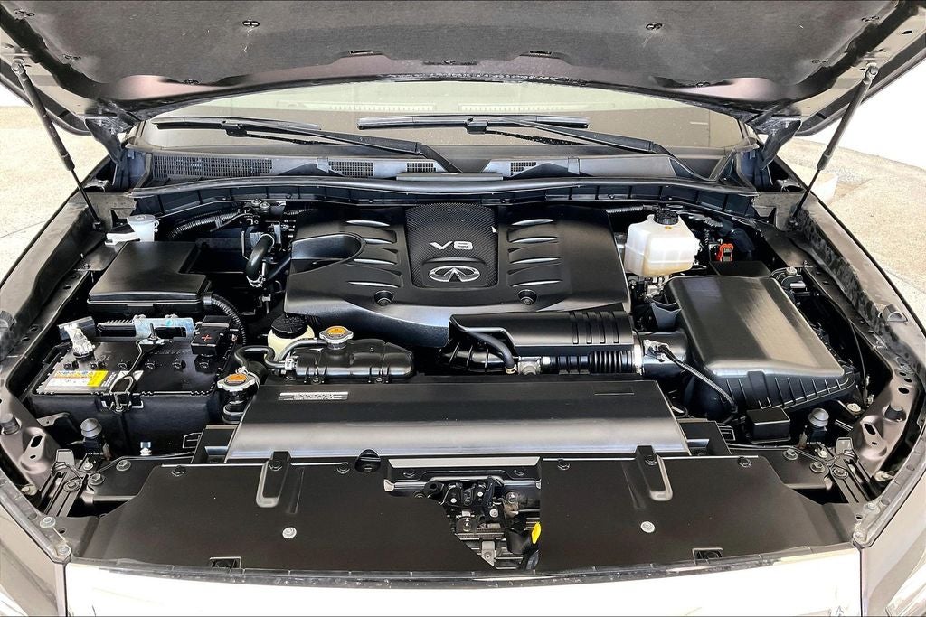 2024 INFINITI QX80 LUXE