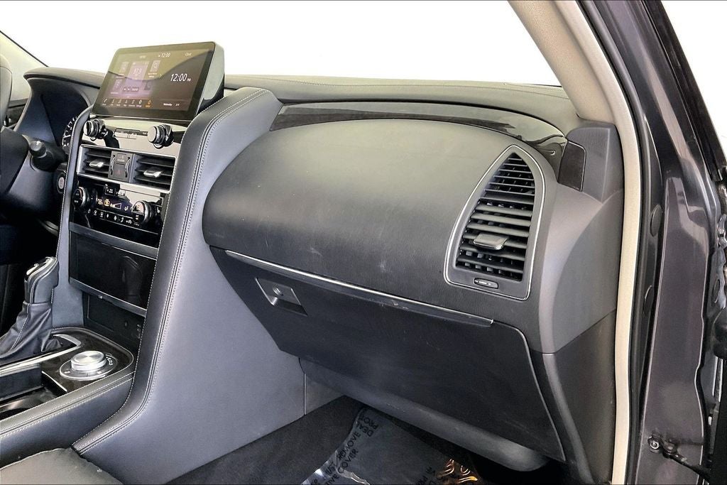 2024 INFINITI QX80 LUXE