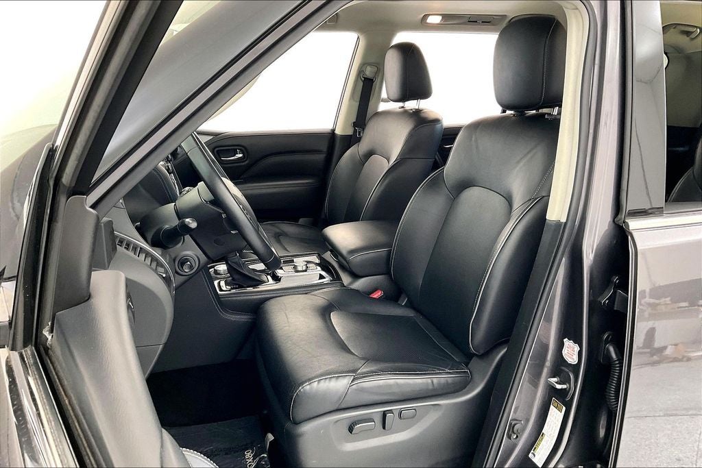 2024 INFINITI QX80 LUXE