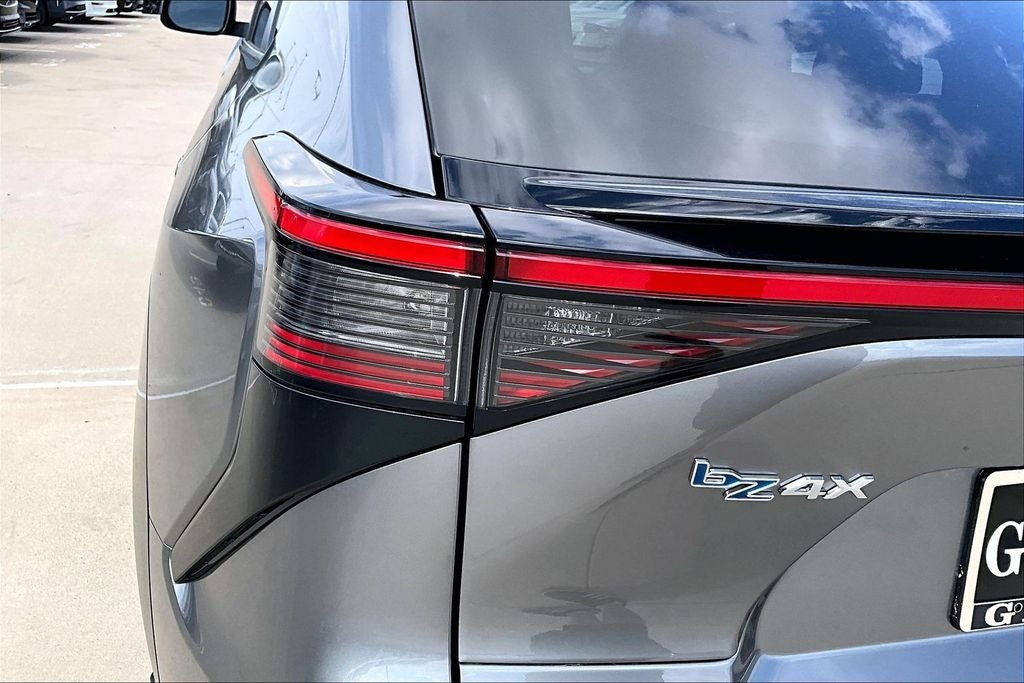 2024 Toyota BZ4X XLE