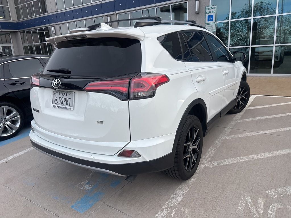2018 Toyota RAV4 SE