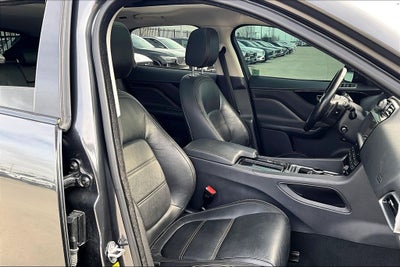 2018 Jaguar F-PACE 25t Prestige