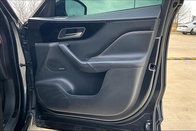 2018 Jaguar F-PACE 25t Prestige