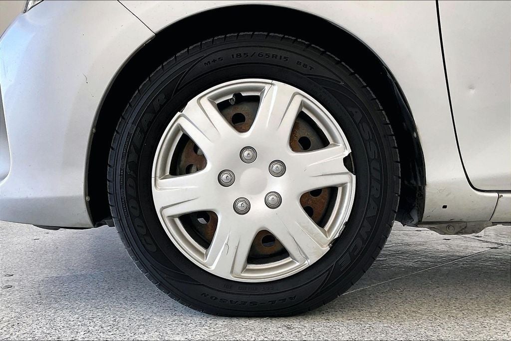 2016 Toyota Yaris L