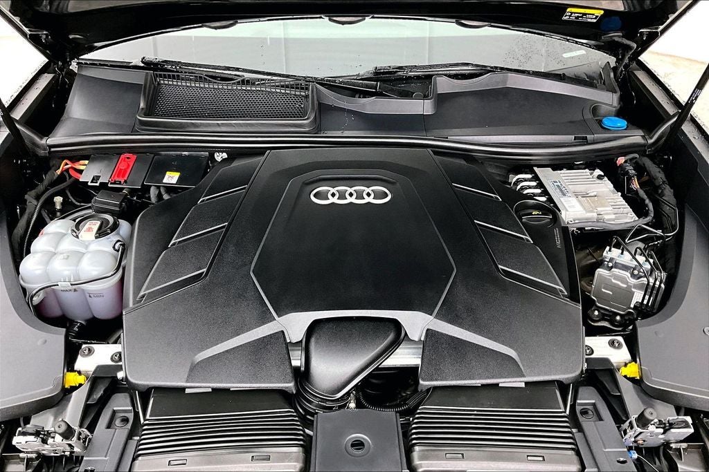 2023 Audi Q8 55 Premium Plus quattro