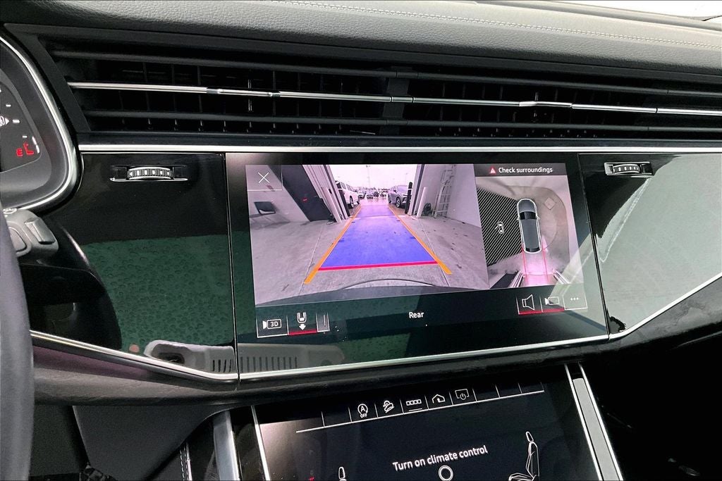 2023 Audi Q8 55 Premium Plus quattro