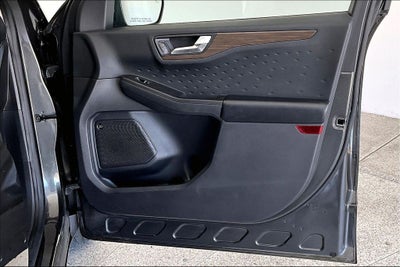 2020 Ford Escape Titanium