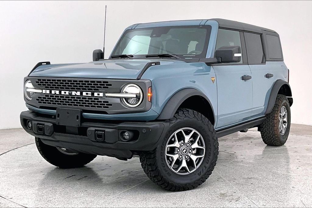 2023 Ford Bronco Base