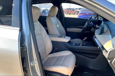 2025 Cadillac XT4 Premium Luxury