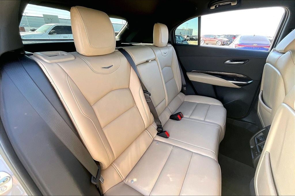 2025 Cadillac XT4 Premium Luxury