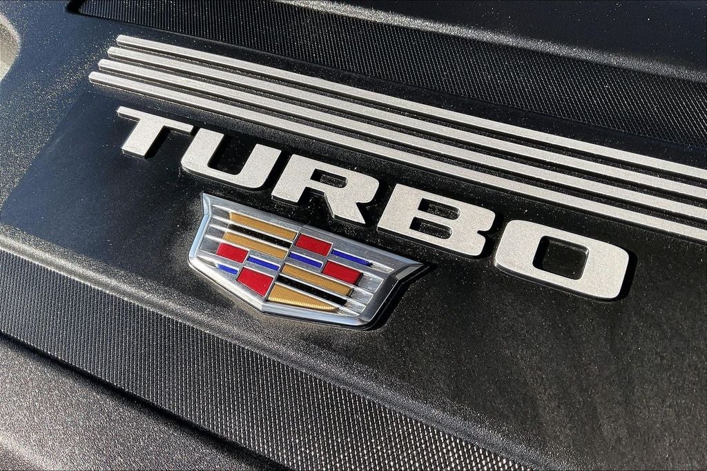 2025 Cadillac XT4 Premium Luxury