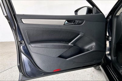 2022 Volkswagen Passat 2.0T SE