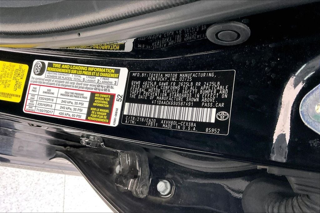 2025 Toyota Camry SE