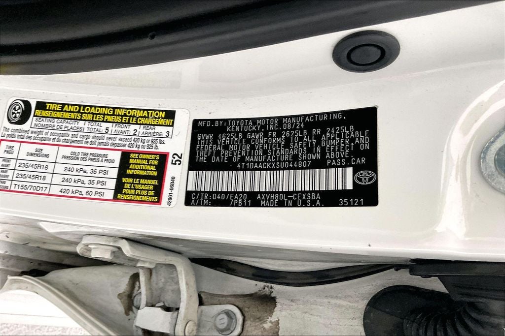 2025 Toyota Camry SE