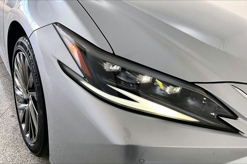 2024 Lexus ES 350 Ultra Luxury