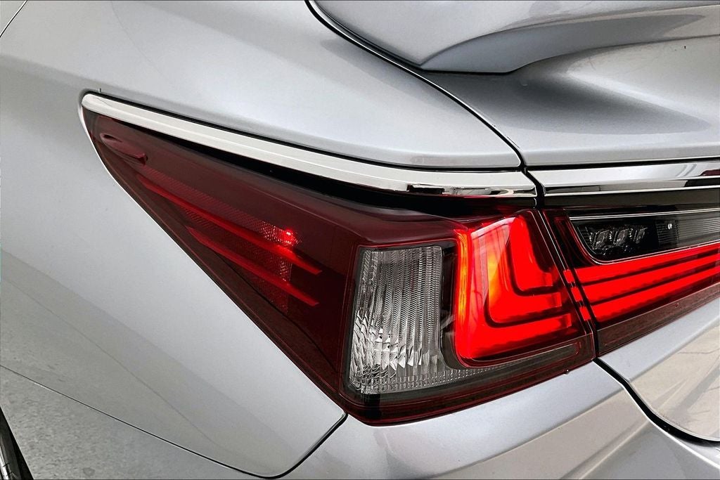 2024 Lexus ES 350 Ultra Luxury