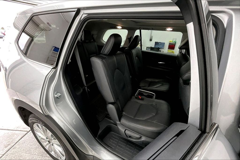 2024 Toyota Grand Highlander Platinum