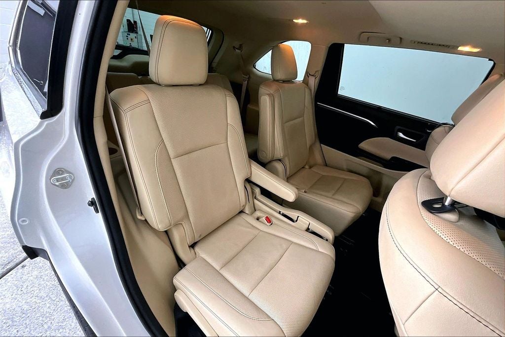 2016 Toyota Highlander Limited