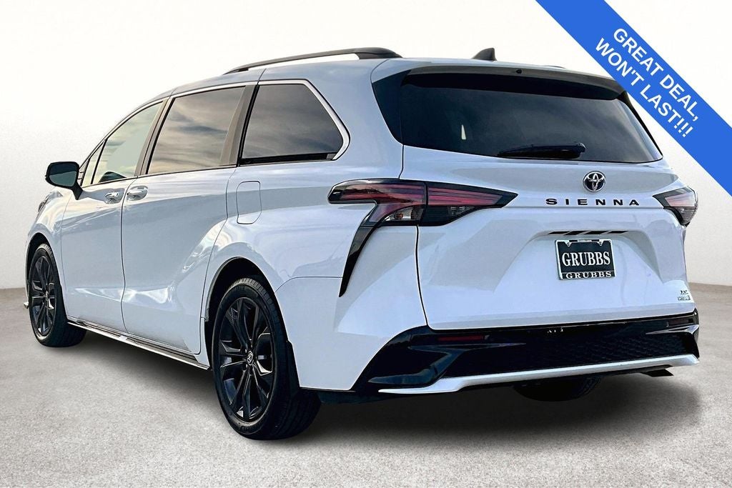 2024 Toyota Sienna XSE 8 Passenger