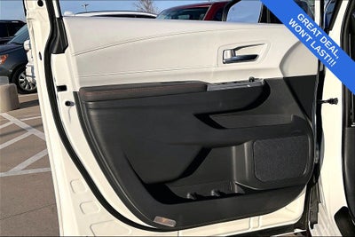 2024 Toyota Sienna XSE 8 Passenger
