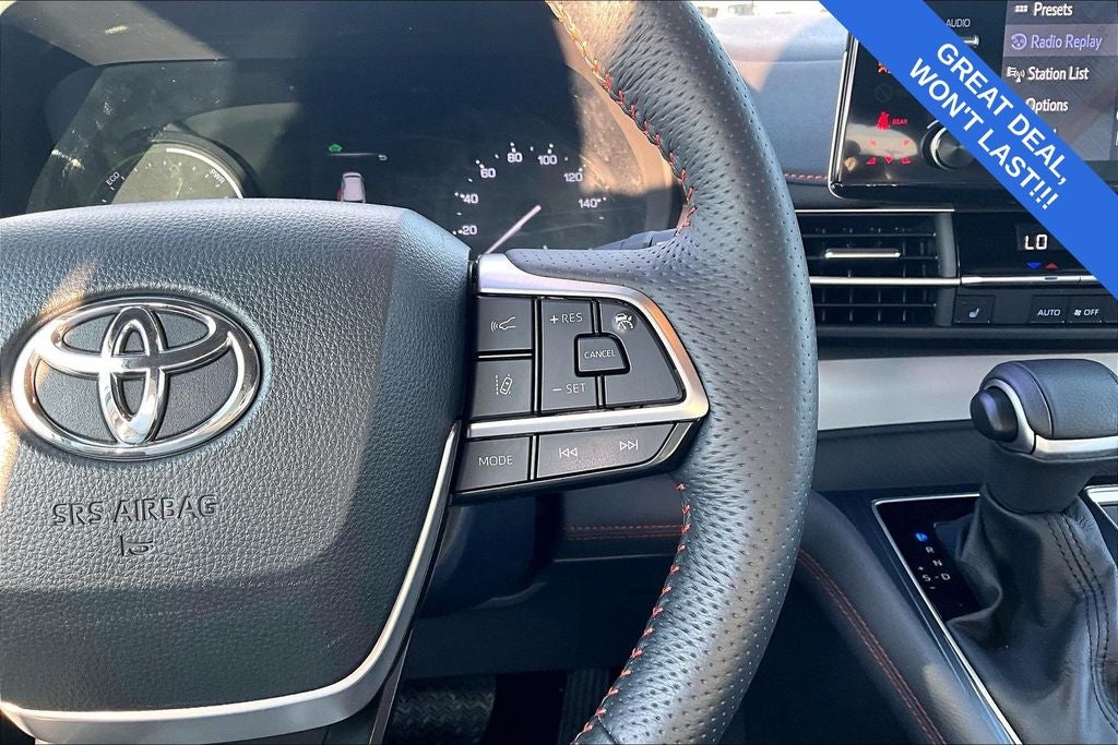 2024 Toyota Sienna XSE 8 Passenger