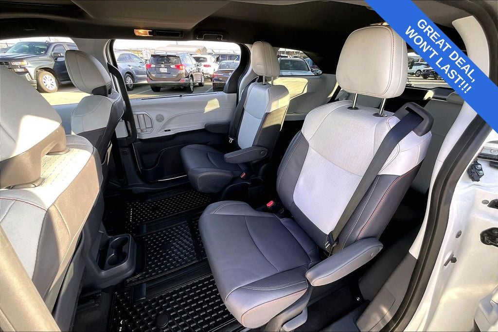 2024 Toyota Sienna XSE 8 Passenger