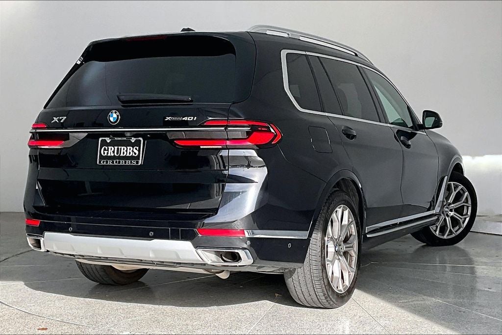 2025 BMW X7 xDrive40i