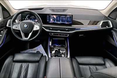 2025 BMW X7 xDrive40i