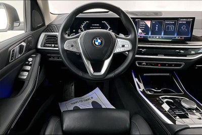 2025 BMW X7 xDrive40i