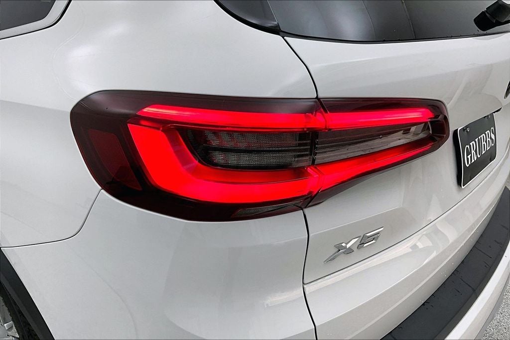 2023 BMW X5 sDrive40i
