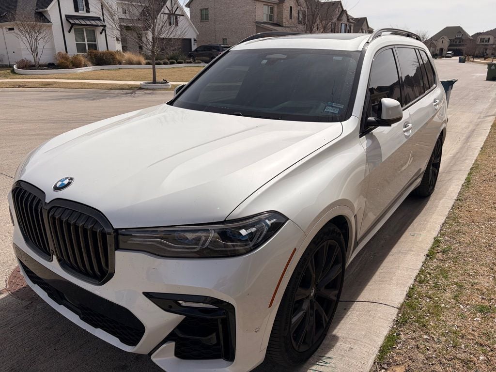 2022 BMW X7 M50i