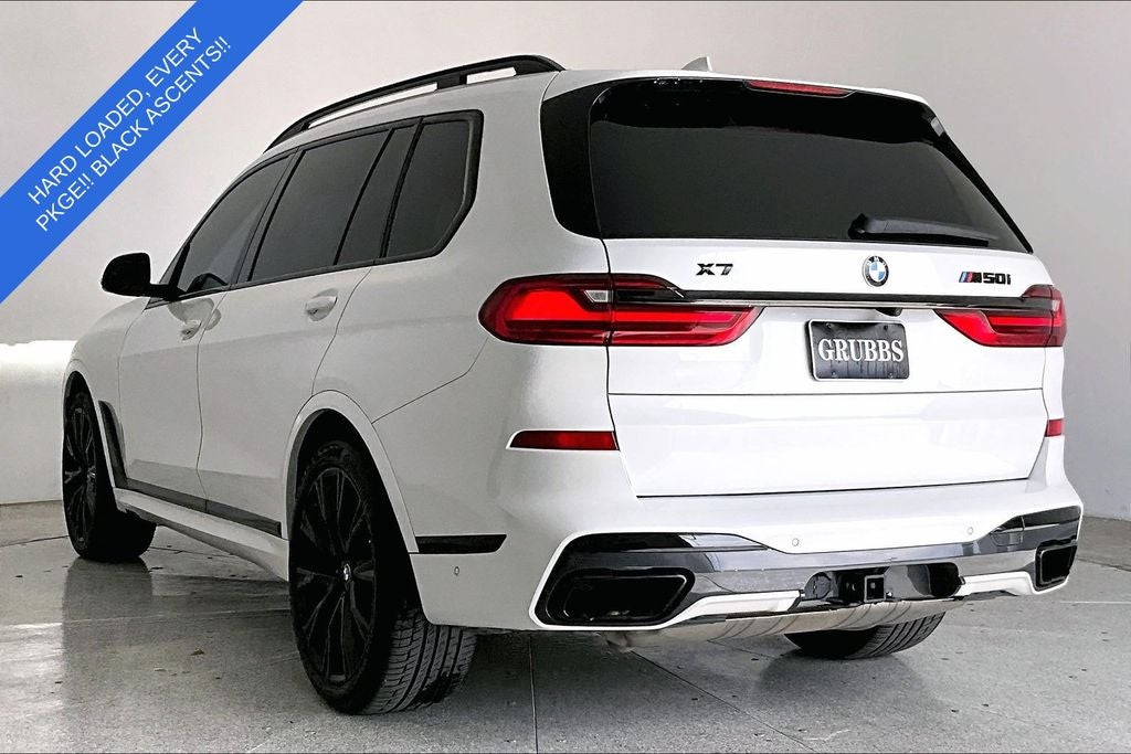 2022 BMW X7 M50i