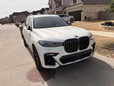 2022 BMW X7 M50i