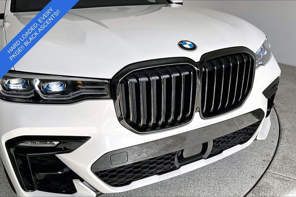 2022 BMW X7 M50i