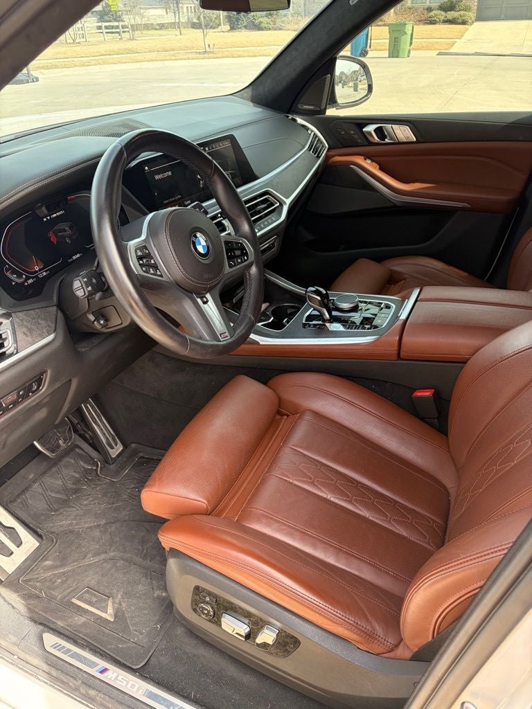 2022 BMW X7 M50i