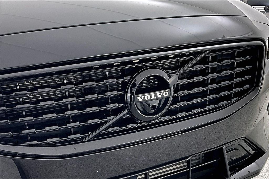 2022 Volvo S60 Recharge Plug-In Hybrid T8 Black Edition R-Design Extended Range