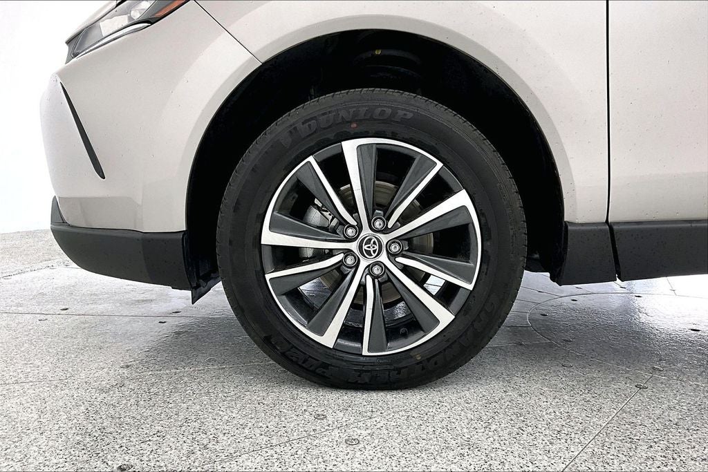 2022 Toyota Venza XLE