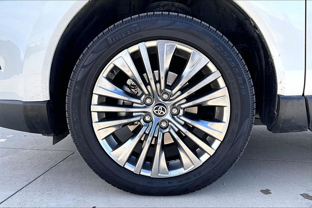 2024 Toyota Venza XLE