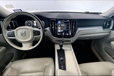 2018 Volvo XC60 T5 Momentum