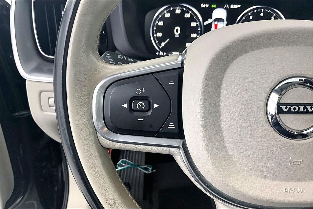 2018 Volvo XC60 T5 Momentum