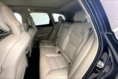 2018 Volvo XC60 T5 Momentum