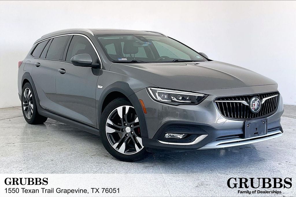2018 Buick Regal TourX Essence
