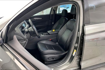 2018 Buick Regal TourX Essence