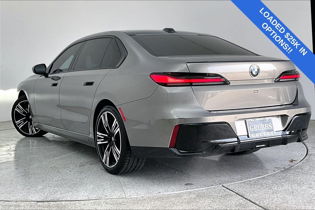 2025 BMW 7 Series 740i