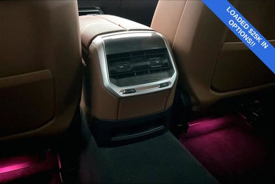 2025 BMW 7 Series 740i