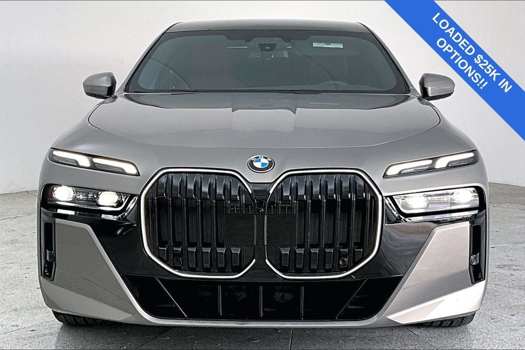 2025 BMW 7 Series 740i
