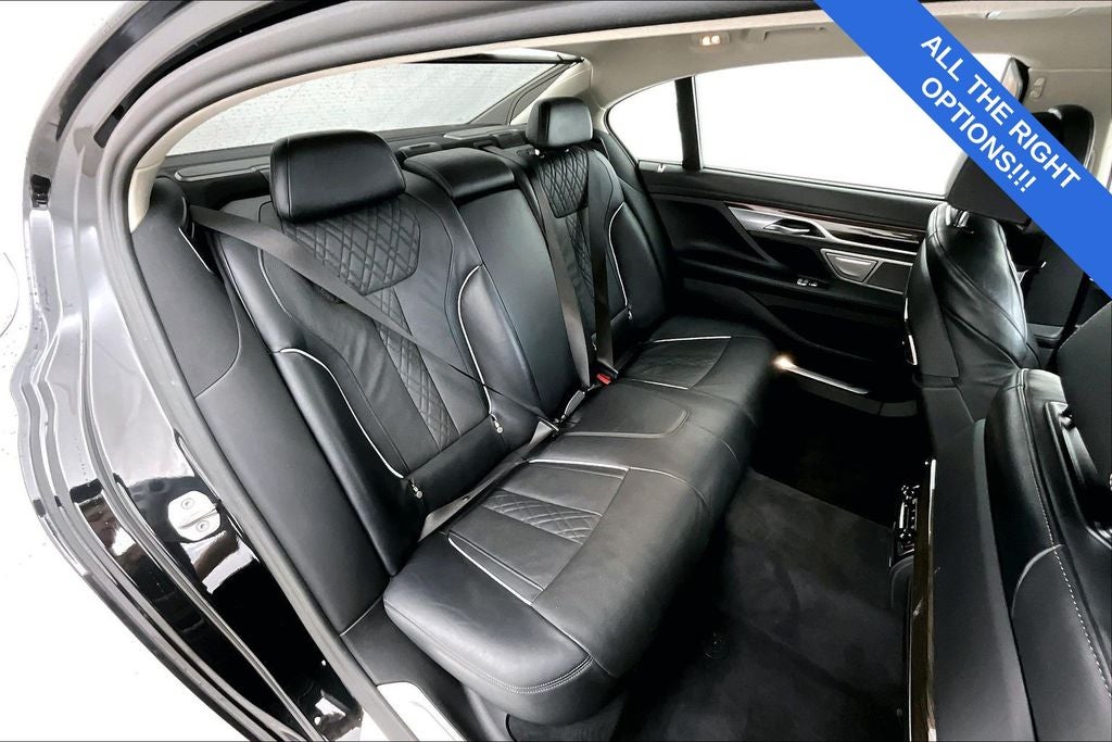 2022 BMW 7 Series 750i xDrive