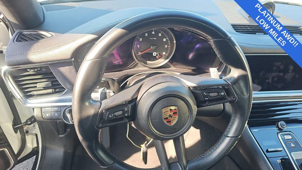 2022 Porsche Panamera 4 Platinum Edition